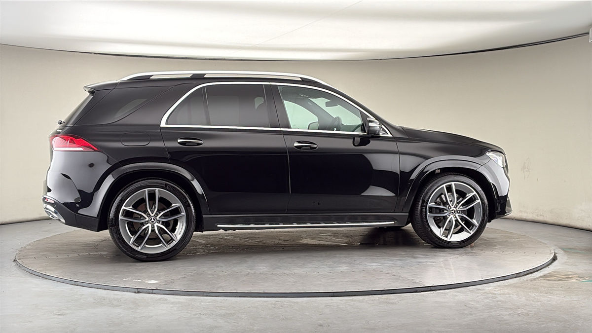 More views of Mercedes-Benz GLE