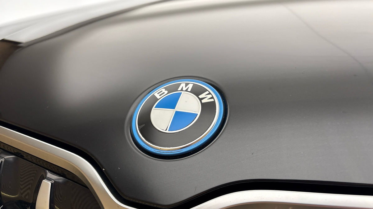 BMW iX1 Image 24