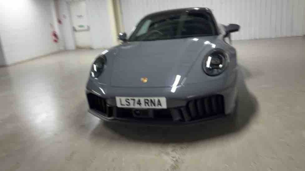 More views of Porsche 911