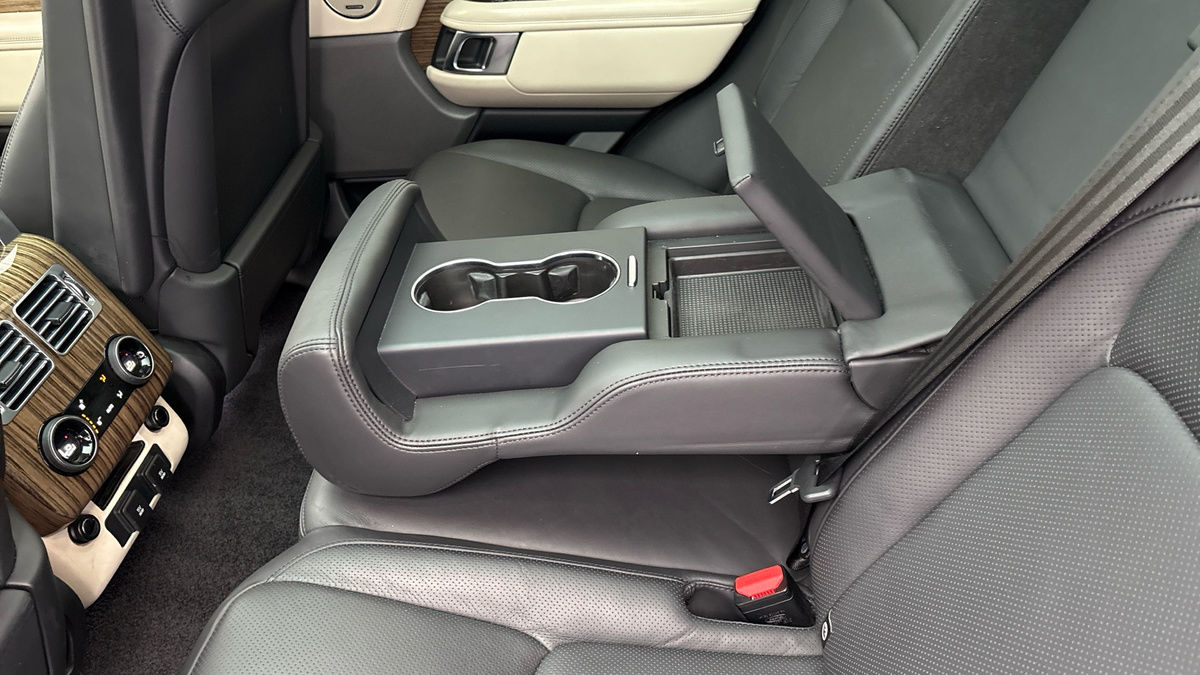 Land Rover Range Rover Image 9