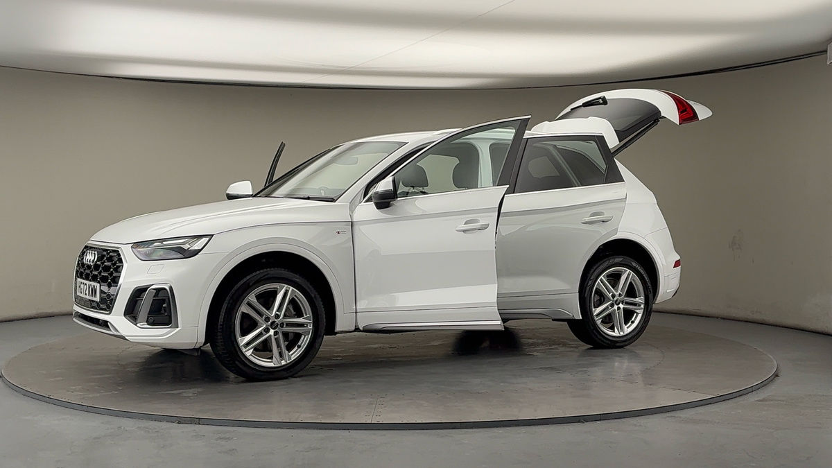 More views of Audi Q5