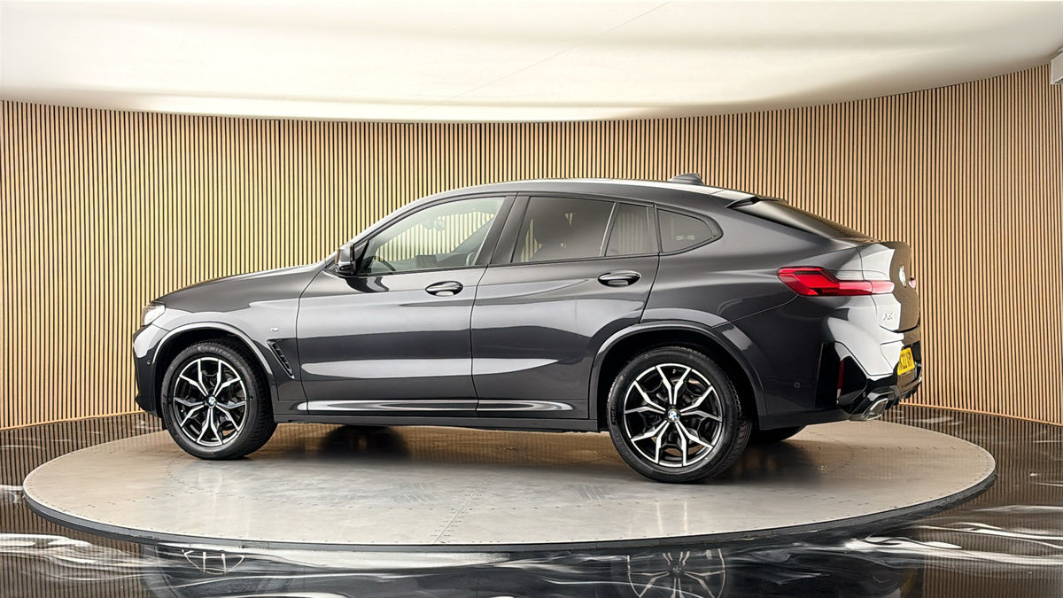 More views of BMW X4