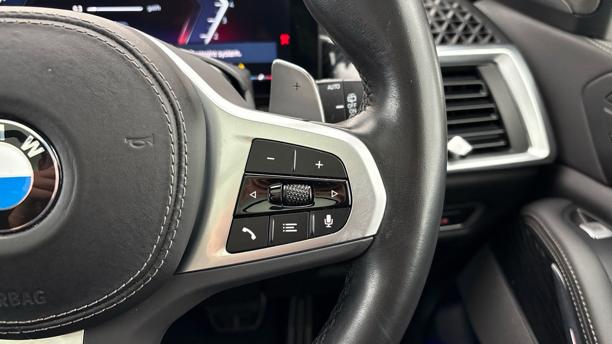 BMW X7 Image 14