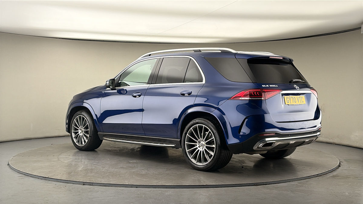 More views of Mercedes-Benz GLE