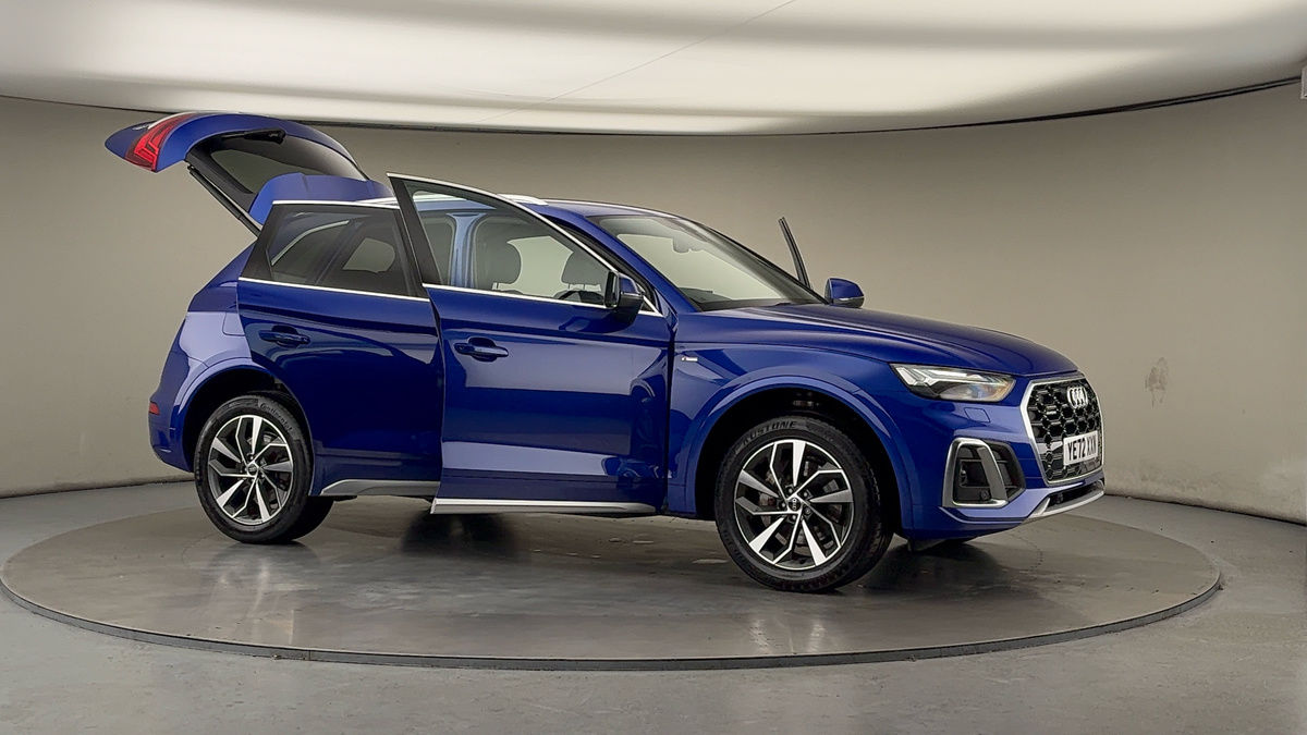 More views of Audi Q5