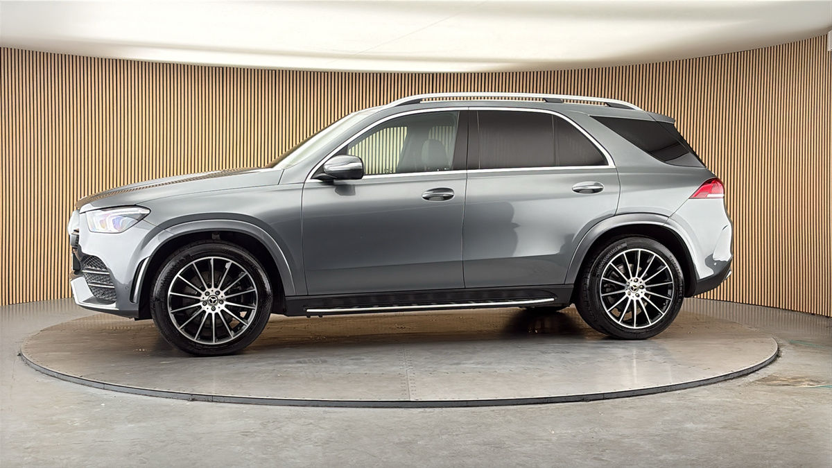 More views of Mercedes-Benz GLE