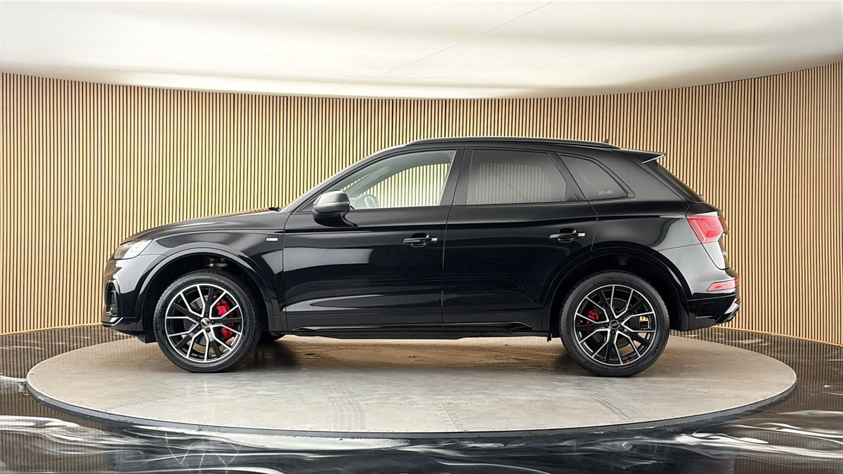 More views of Audi Q5