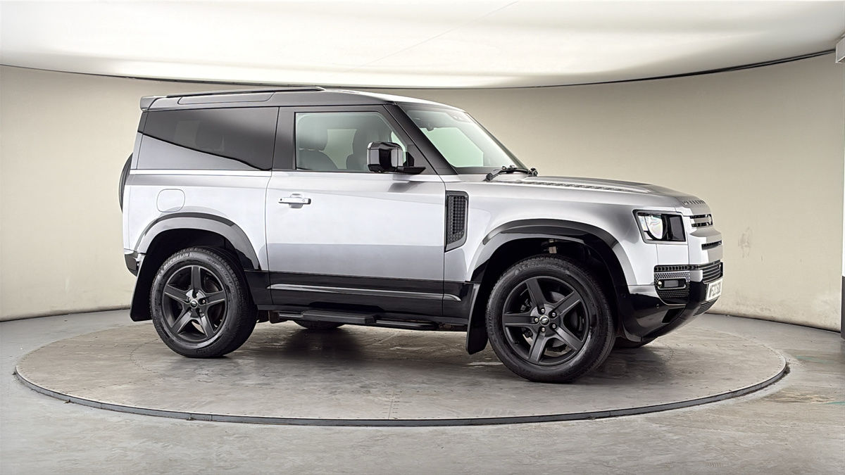 More views of Land Rover Defender 90