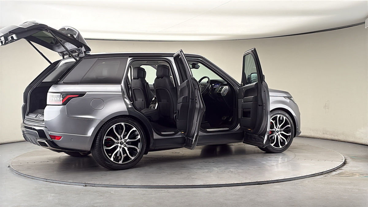 More views of Land Rover Range Rover Sport