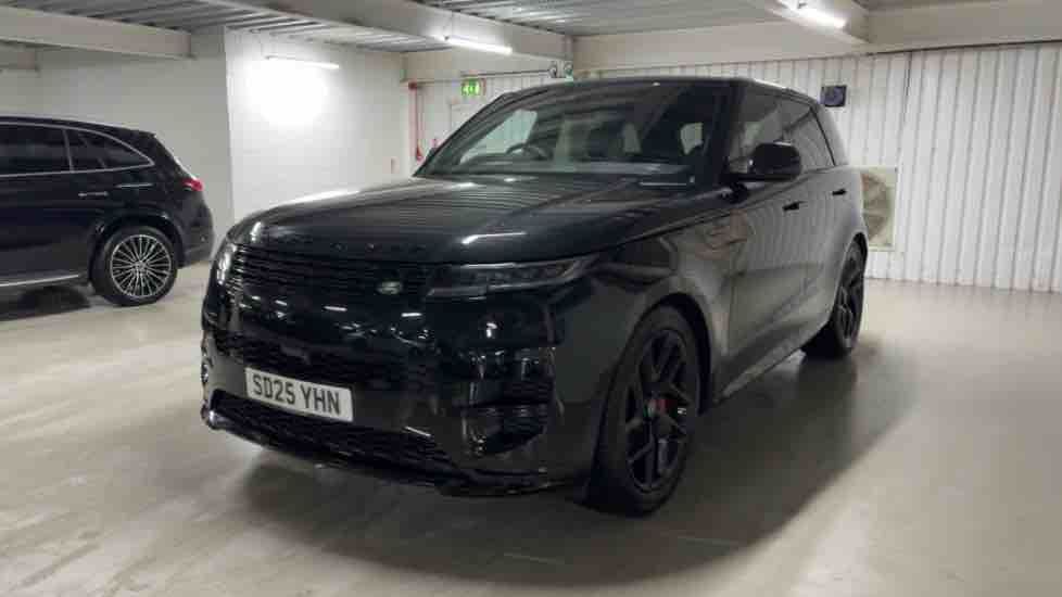 More views of Land Rover Range Rover Sport