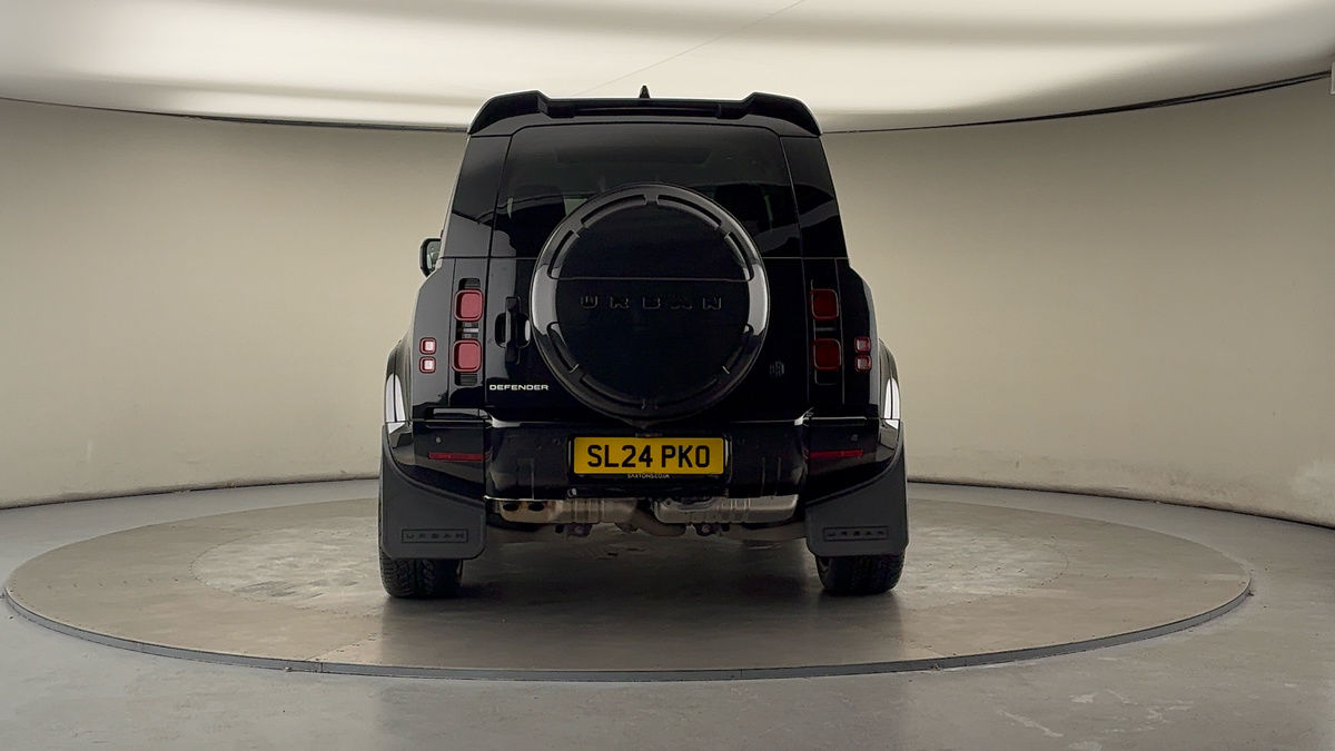 More views of Land Rover Defender 110