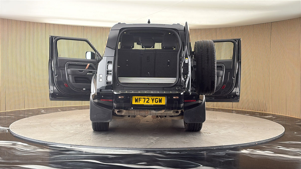 More views of Land Rover Defender 90
