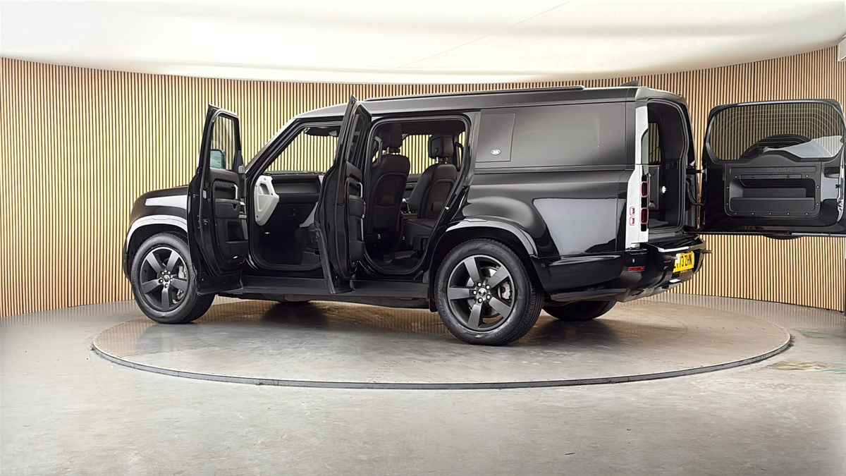 More views of Land Rover Defender 130