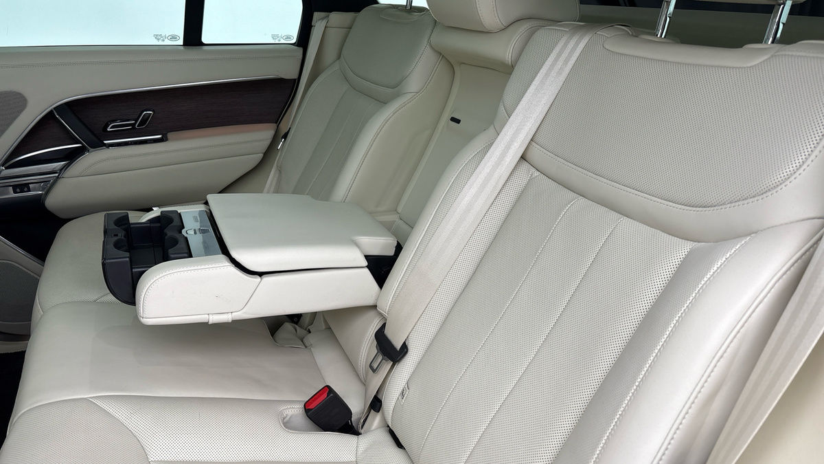 Land Rover Range Rover Image 9