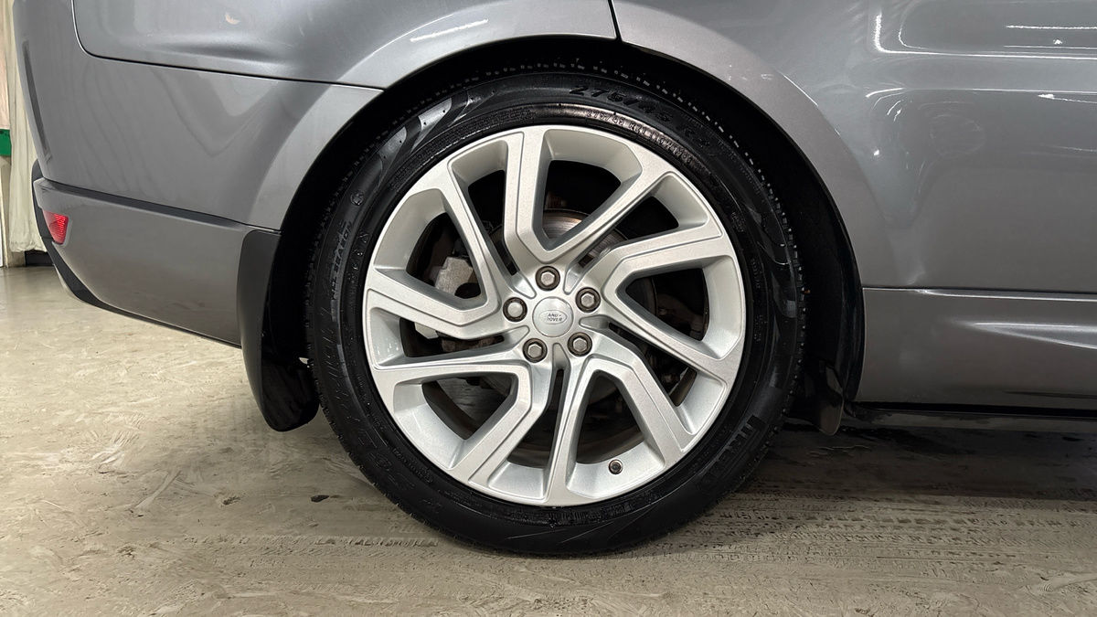 Land Rover Range Rover Sport Image 10