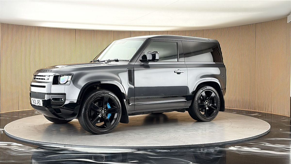 More views of Land Rover Defender 90