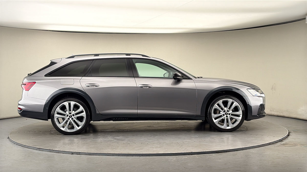 Audi A6 Allroad Image 16