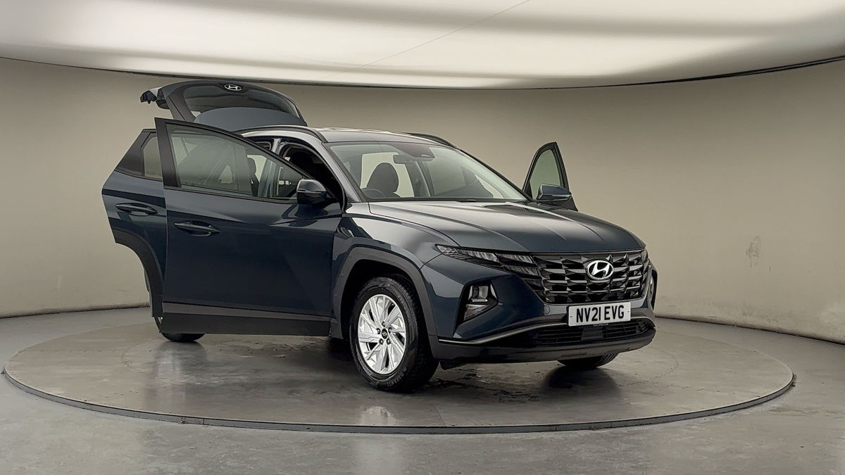 More views of Hyundai TUCSON