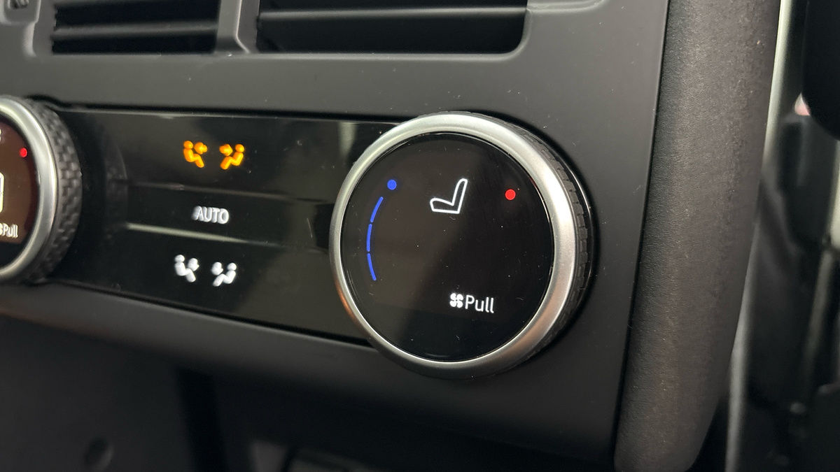 Land Rover Discovery Image 35