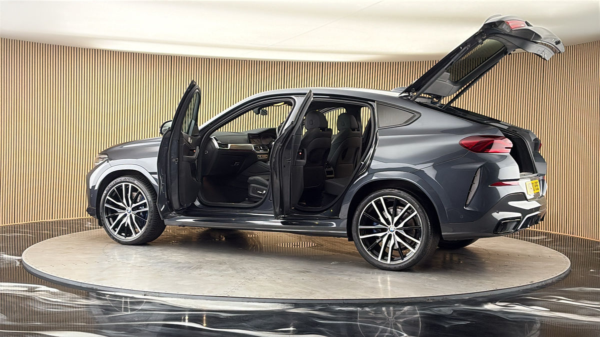 More views of BMW X6