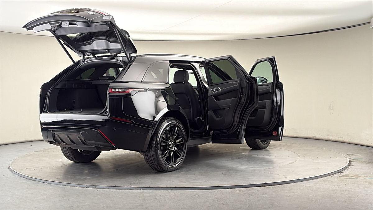 More views of Land Rover Range Rover Velar