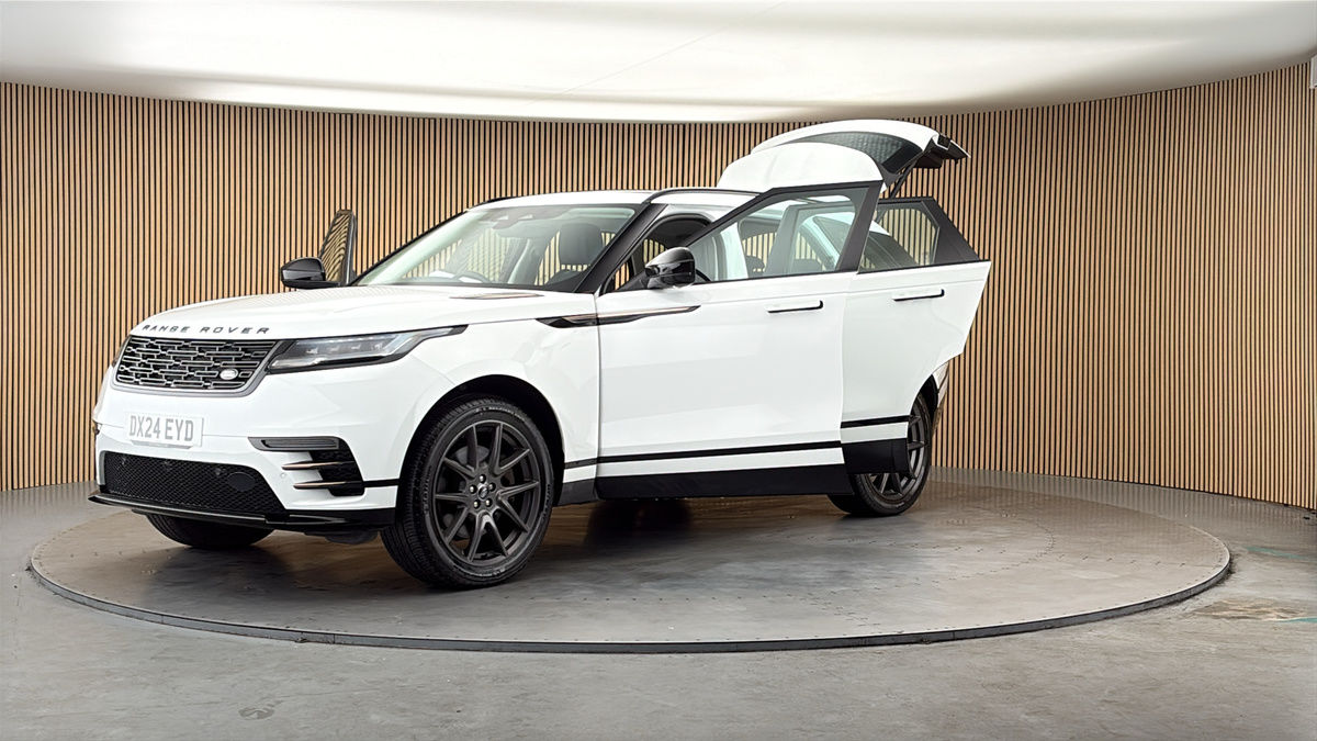 More views of Land Rover Range Rover Velar