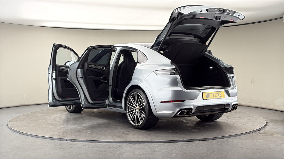 Porsche Cayenne Image 23