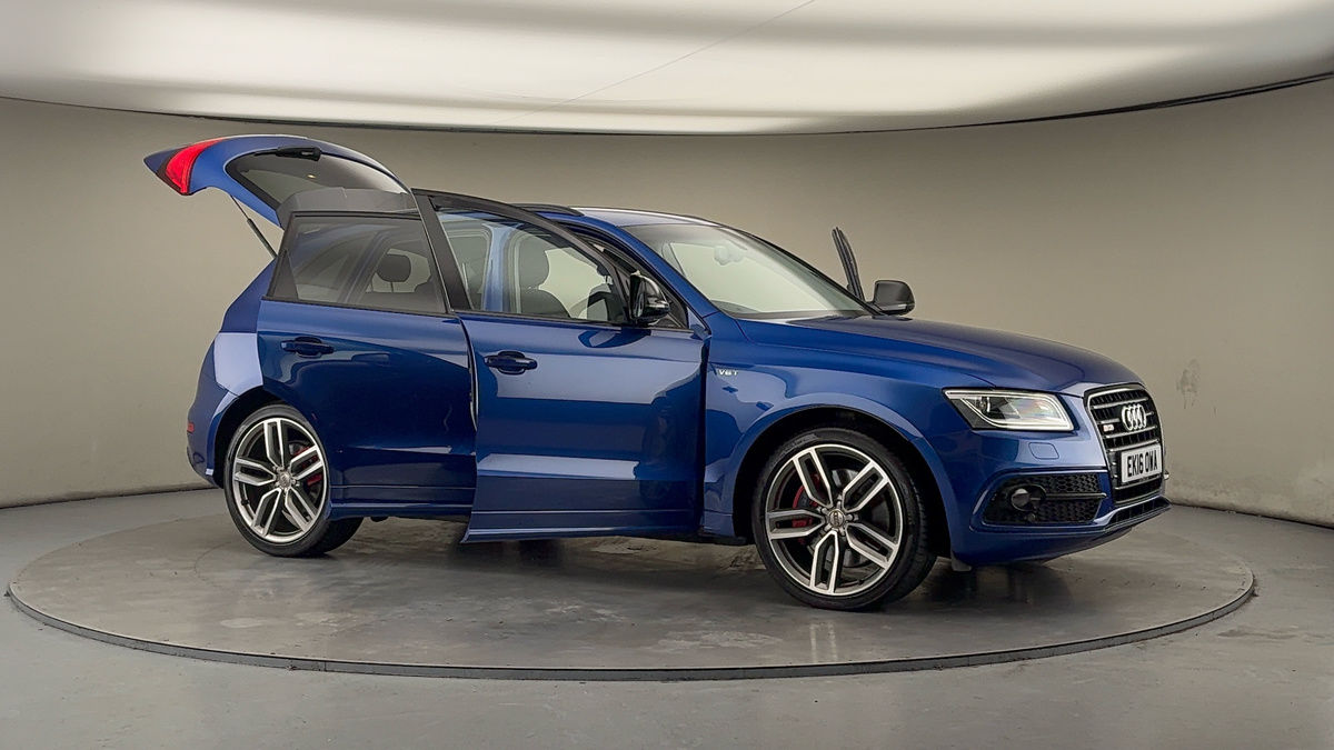 More views of Audi SQ5