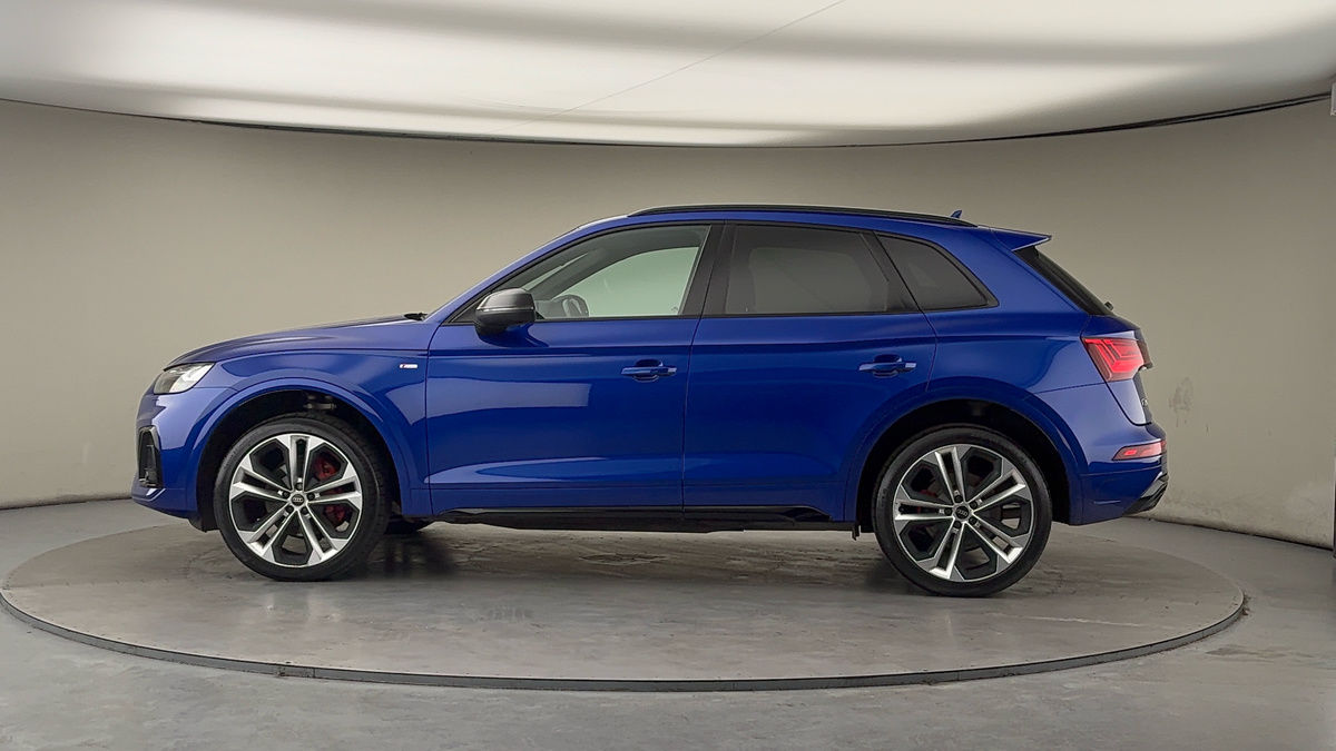 More views of Audi Q5