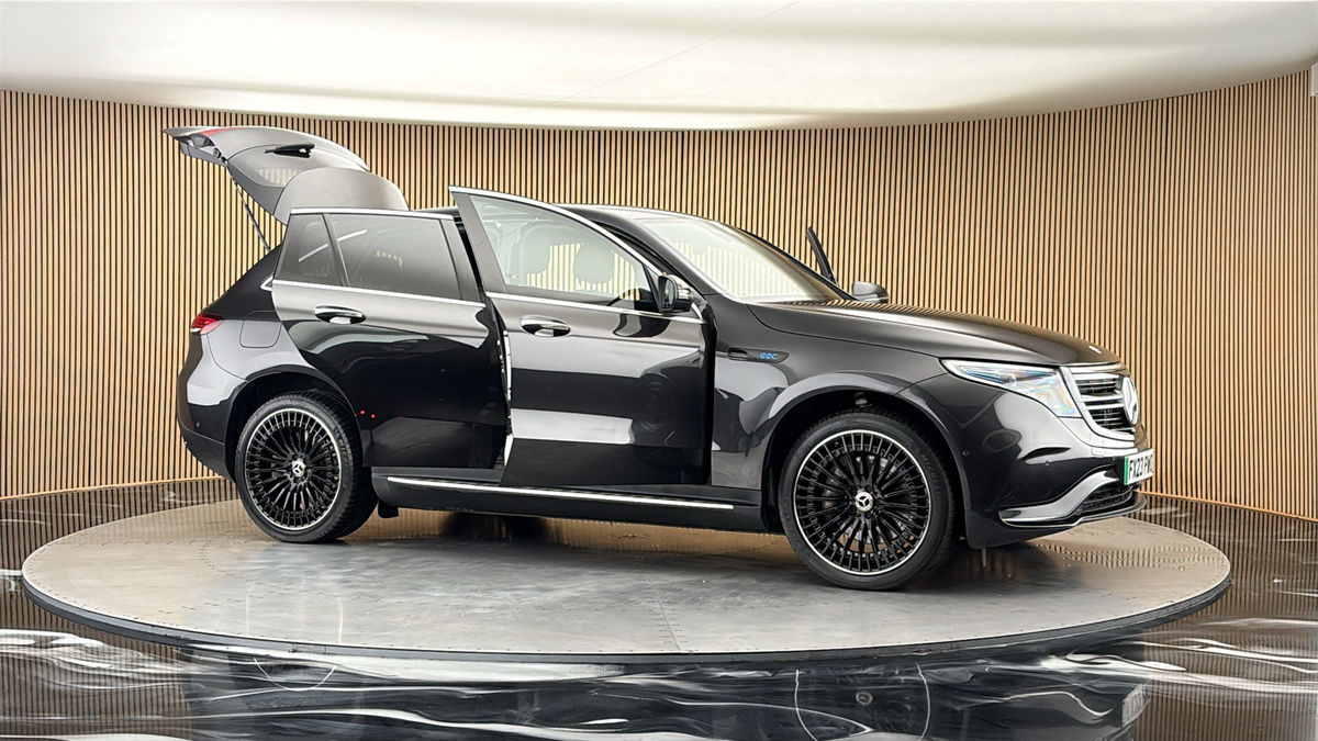 More views of Mercedes-Benz EQC
