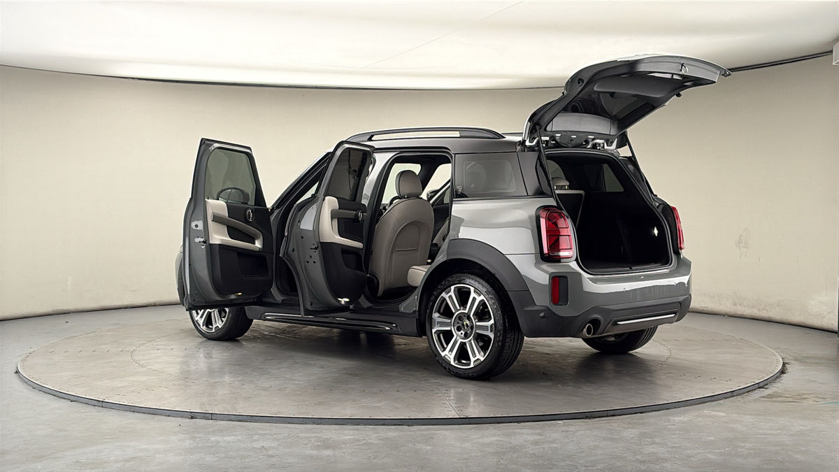 More views of MINI Countryman