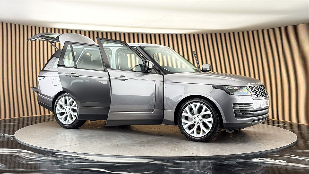 More views of Land Rover Range Rover