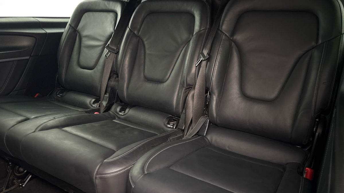Mercedes-Benz V Class Image 9