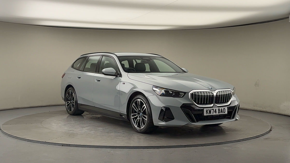 BMW 5 Series Sticky Header Image