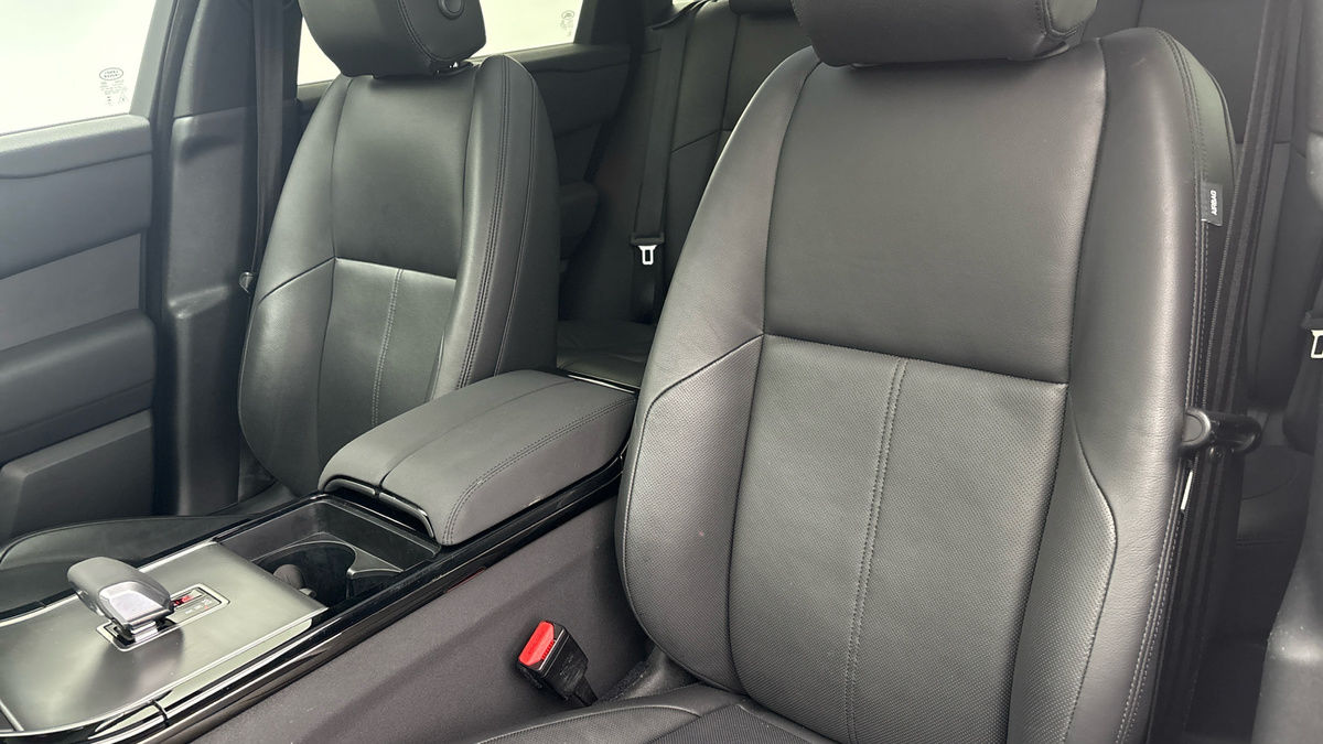 Land Rover Range Rover Velar Image 7