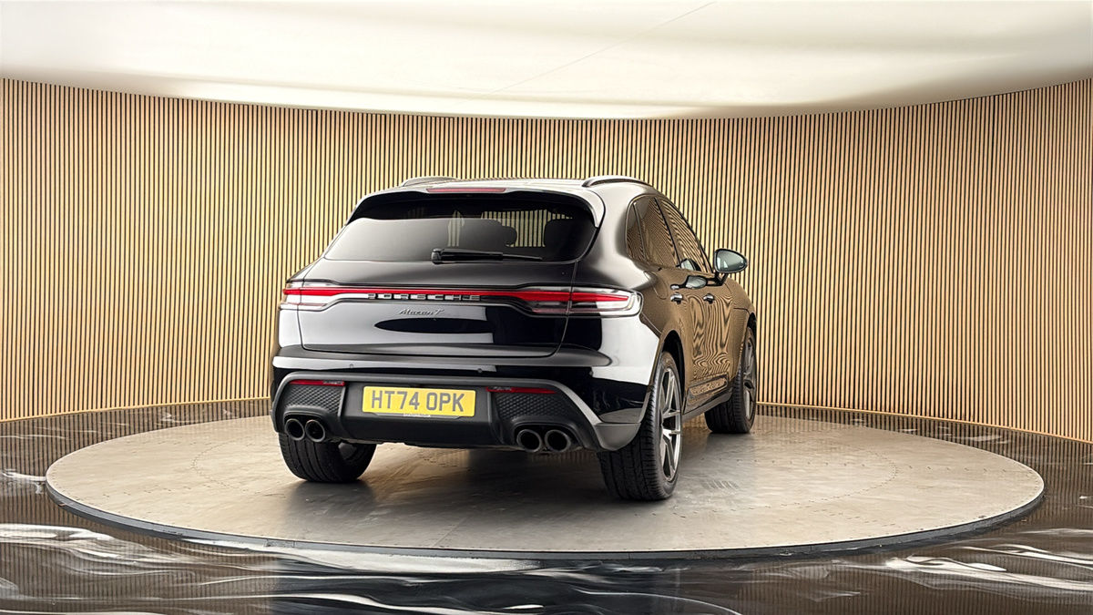 More views of Porsche Macan