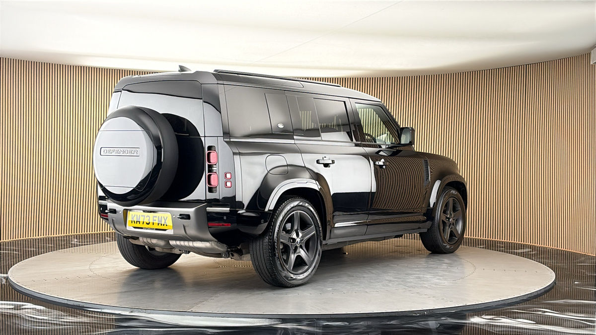 More views of Land Rover Defender 110