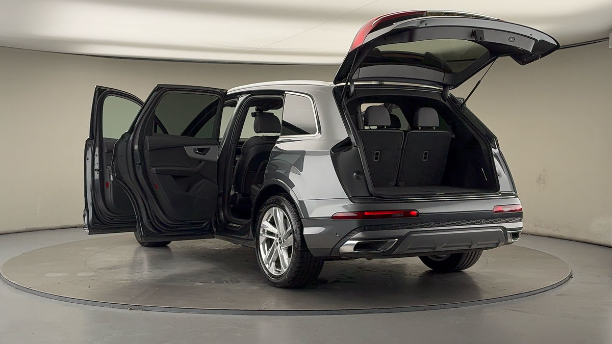 Audi Q7 Image 23