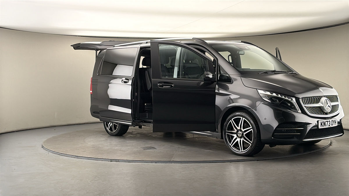 More views of Mercedes-Benz V Class