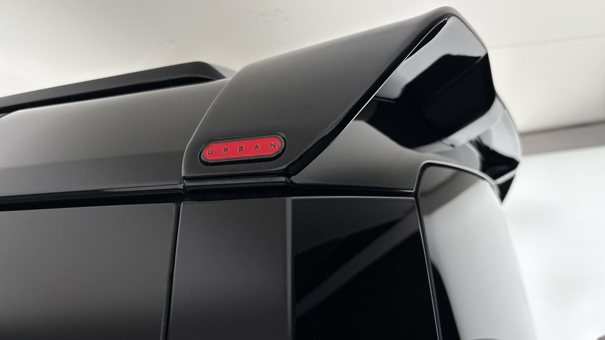 Land Rover Defender 110 Urban Image 59