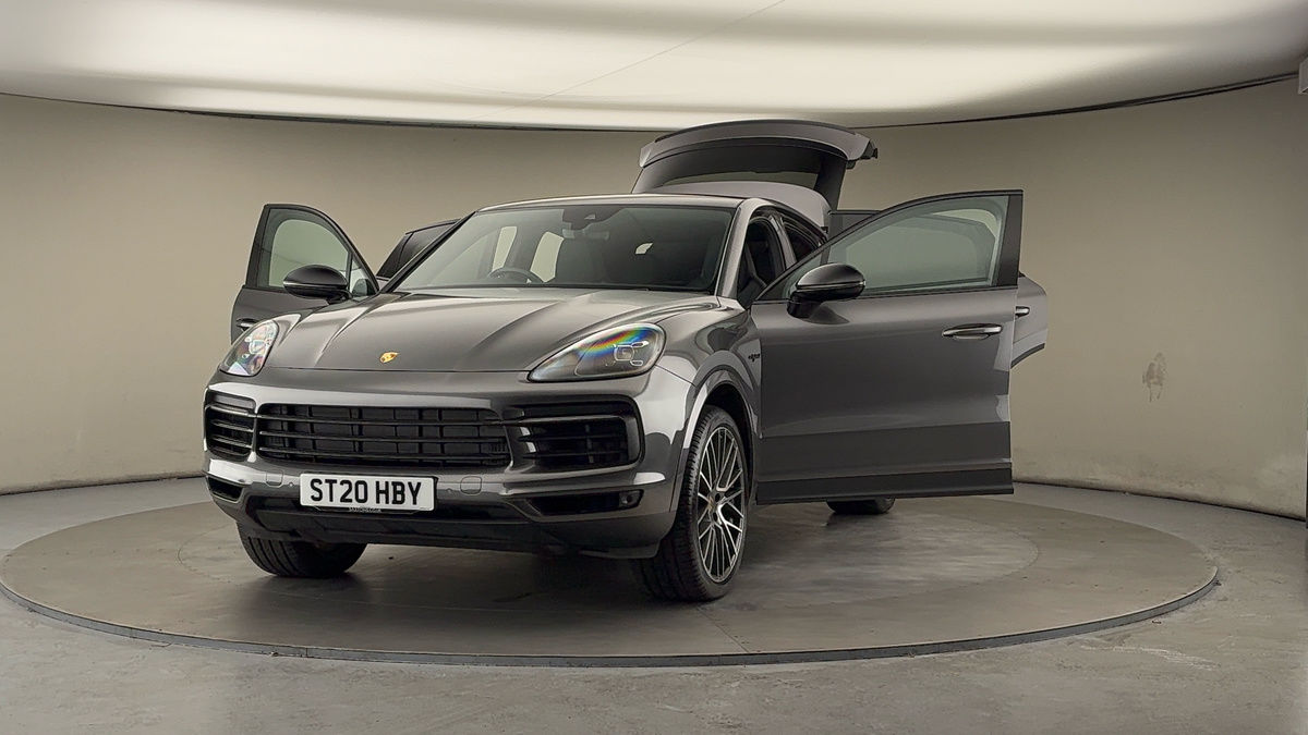 More views of Porsche Cayenne