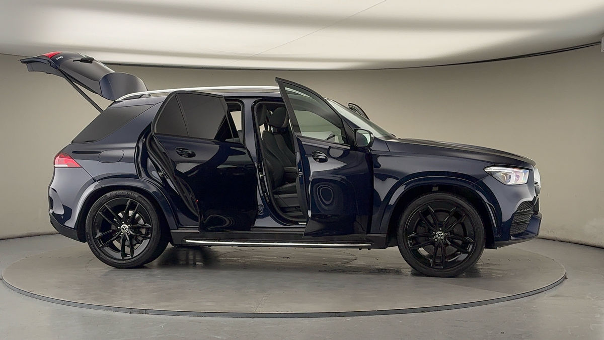 More views of Mercedes-Benz GLE