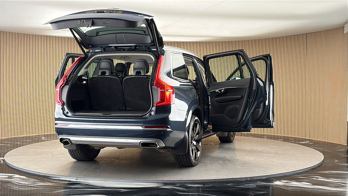 More views of Volvo XC90