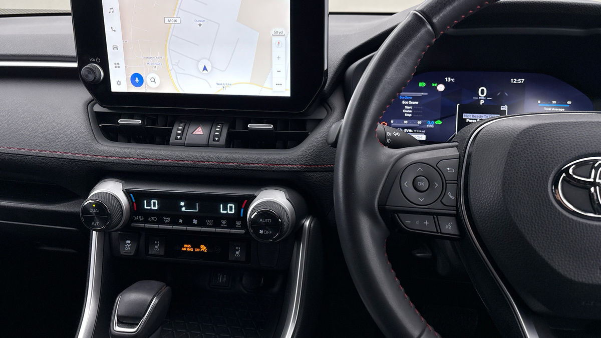 Toyota RAV4 Image 13