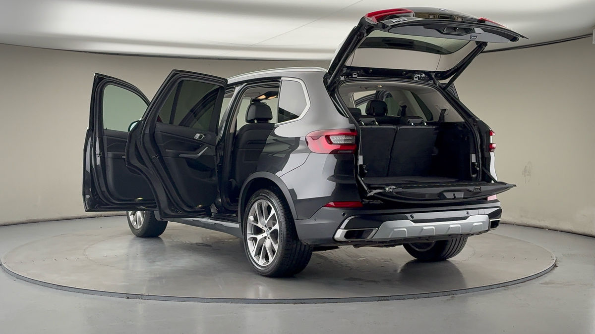 BMW X5 Image 23