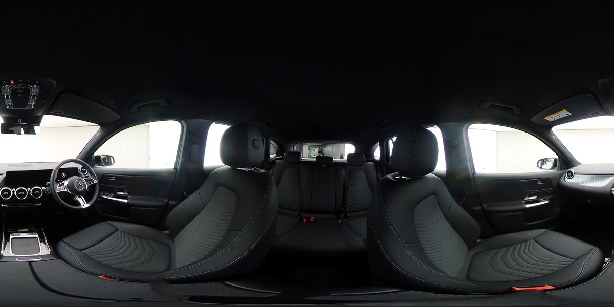 More views of Mercedes-Benz GLA