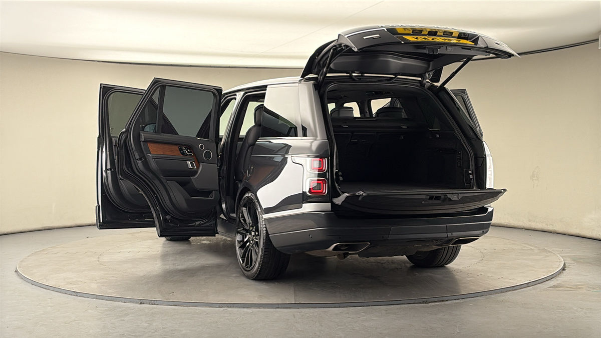 More views of Land Rover Range Rover