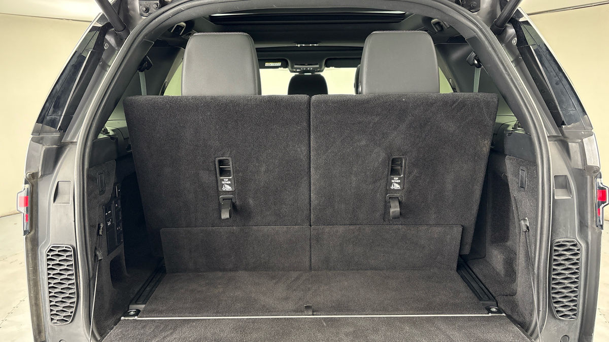 Land Rover Discovery Image 11