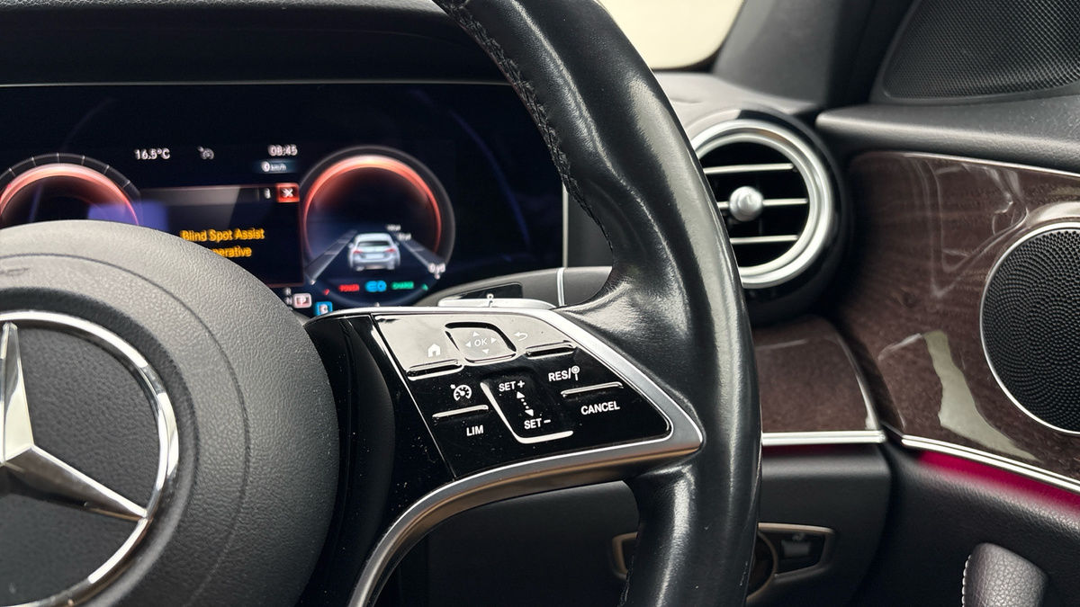 Mercedes-Benz E Class Image 14