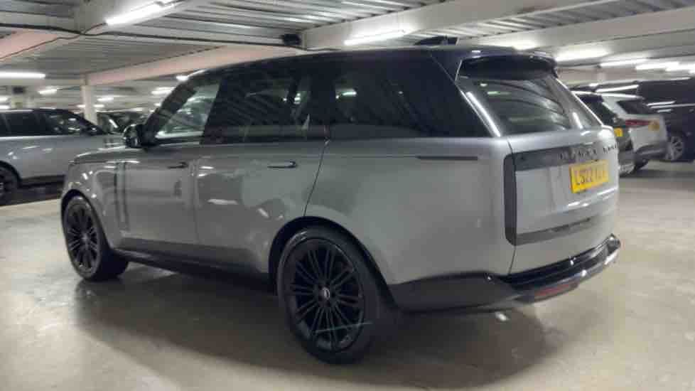More views of Land Rover Range Rover